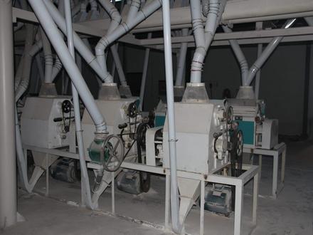 50-60t 小麥面粉加工生產線磨粉部分放大1